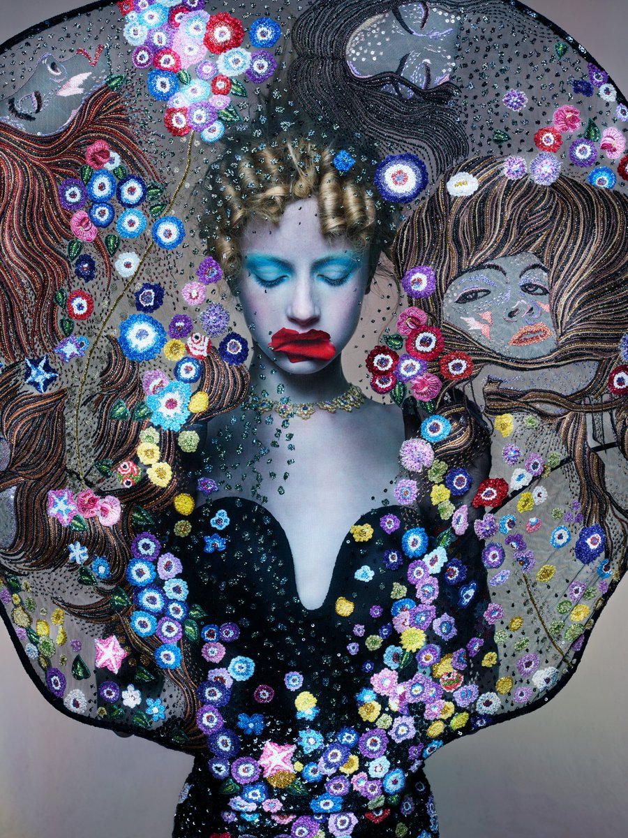 vmagazine's tweet image. Following a debut runway season worthy of a modern fairytale, fashion’s newest muse, Kai Schreiber, steps into the spotlight adorned in Winter 2025’s most enchanting couture looks—captured by Nick Knight and styled by Anna Trevelyan for our new V157 Winter issue.

See the full…