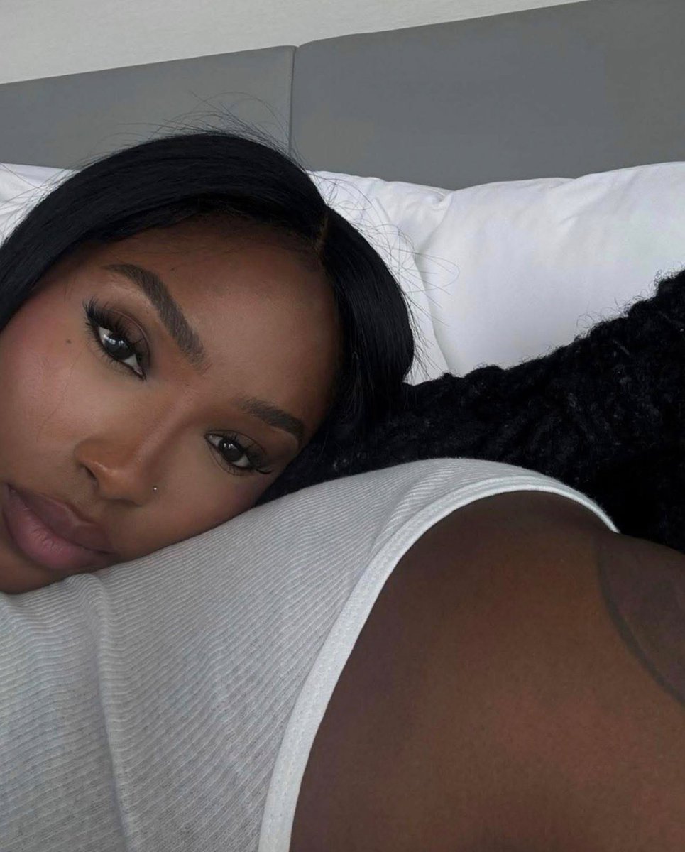 itssmarvy's tweet image. Me: with the man nobody knows I be with🥰🥰🤷🏾‍♀️