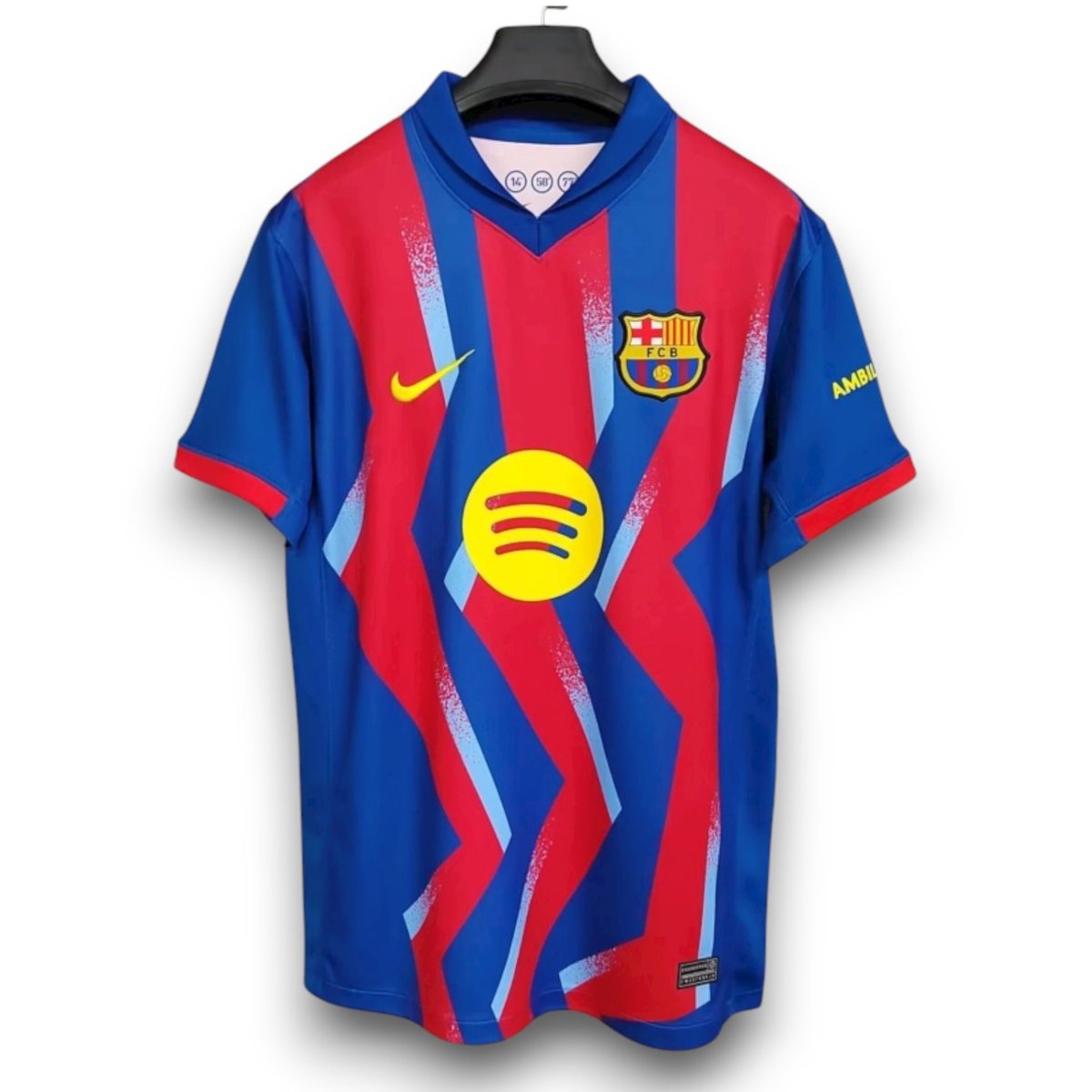 _Lewangolski's tweet image. 🚨 SORTEO BARCELONA 25 - 26 🚨 

 La nueva camiseta del Barça para el ganador .

Para participar: 
• RT 🔄 
• Follow a @RETRO_STYL3_  y a @_Lewangolski 👥  
• Doble oportunidad con la mención de un amigo🗣️  

El ganador se dará el 24 noviembre 🍀