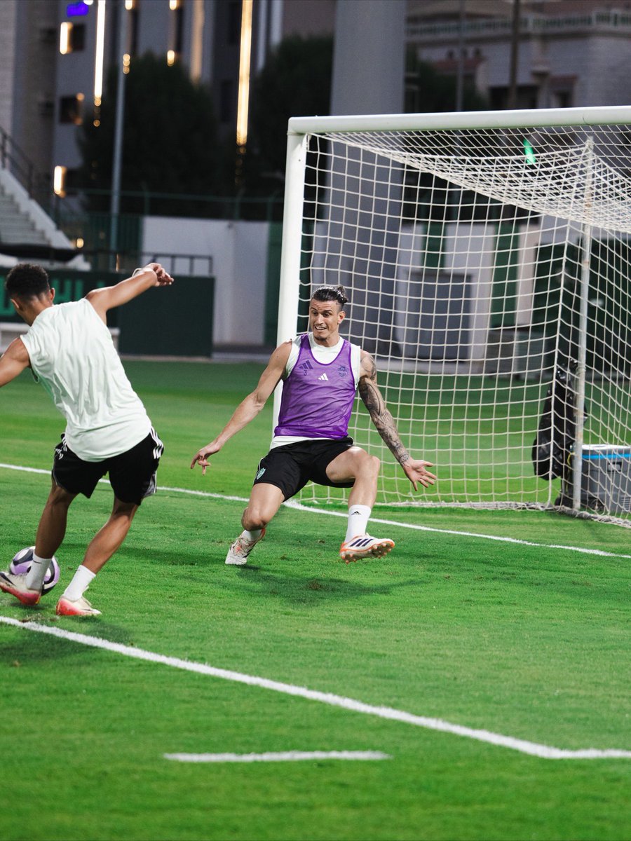 عالم إيبانيز 🇧🇷 tweet media