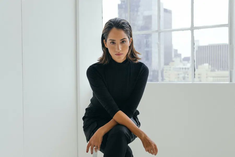 sceniuslatam's tweet image. Born and raised in Tijuana 🇲🇽 @a_zatarain , cofounder of @eightsleep , moved to San Francisco at 24 with no connections, but with a dream.

Today, her startup has raised over $260 million and is redefining how the world sleeps.

Back in 2014, together with @m_franceschetti (her…