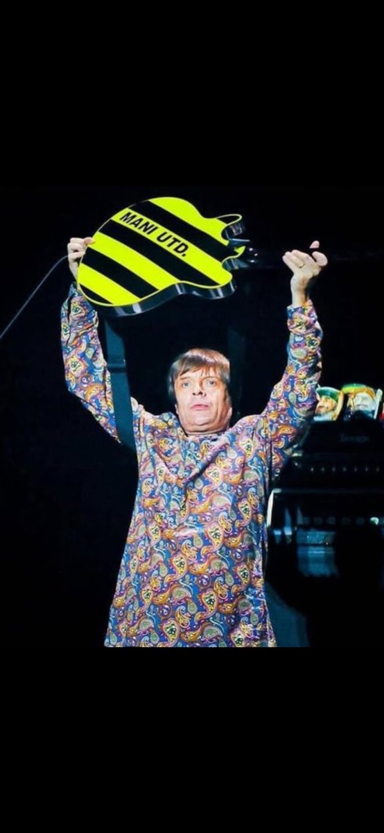 WayneSeed's tweet photo. Rest in peace #mani 
Your rumbling bass lines set the groove for the greatest music I ever heard 35 yrs ago and still to this day... 
Absolutely gutted 😢 🍋🍋❤️ https://t.co/ZmPmKzRXaQ