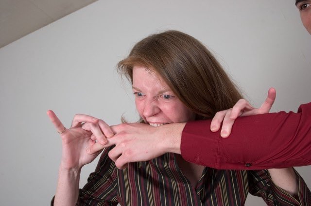 philipBoadi53's tweet image. Don’t bite the finger that fed you

Women: