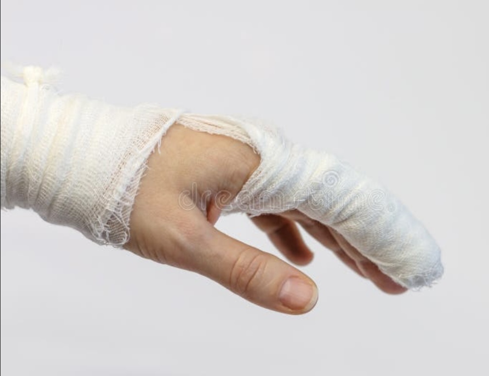 🏥 Have you been injured in a MINT? 🩸 

🚫 Was it not your fault? 🖼️ The art was too good, the ⚙️ mechanics too sound and the 👁️ vision too clear? 

Come to the Barbershop 💈 TG to discuss the rewards you've now locked yourself into. 

TG: t.me/BeardedApeSoci…

MINT: