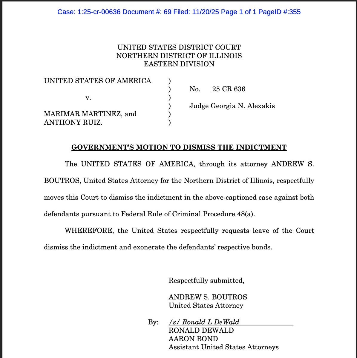 FordFischer's tweet image. The Trump DOJ is moving to DISMISS ALL CHARGES against Marimar Martinez, who federal agents shot five times and DHS had described as a &quot;domestic terrorist&quot; who &quot;ambushed&quot; them in Brighton Park, Illinois.