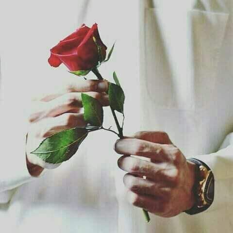 .............. 🕊️

ايه والله ابيه وغلية وأحبة❤️
ايه والله انه نبض قلب وشريان

تخلل في عروقي وقام يصبة
غلاة نهر يسقي ورد🌹ووطان.
.
.
. #حبيت_اقول 
.