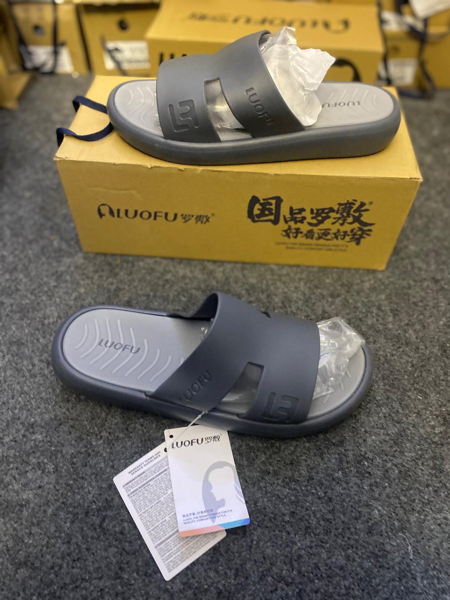 Adam_breezy01's tweet image. New Arrival ~ Luofu 🛍️

Price ~ 18,500

Available in size 40——45 

📍Kano (Delivery Nationwide)