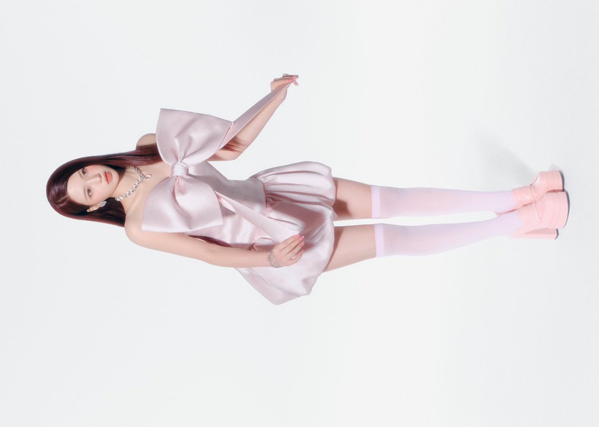 Iunefiles's tweet photo. rescene 3rd mini album ‘lip balm’ concept photos balm ver. (2025) https://t.co/3dWd8mCXfa
