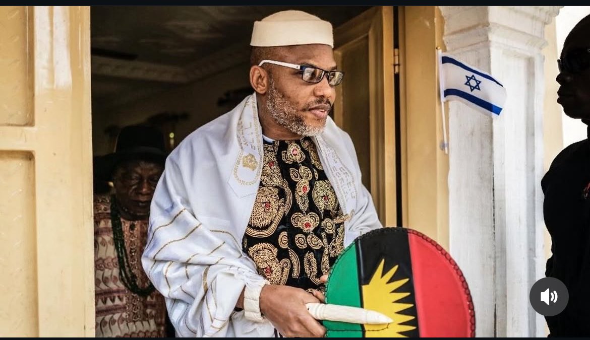 Dobis_fortune's tweet image. It breaks my heart to see Mazi Nnamdi Kanu imprisoned like this innocent, yet treated unfairly. The judge did not do what was right and history will remember this moment.
Sometimes the innocent suffer while the guilty walk free but no injustice lasts forever

#FreeNnamdiKanu