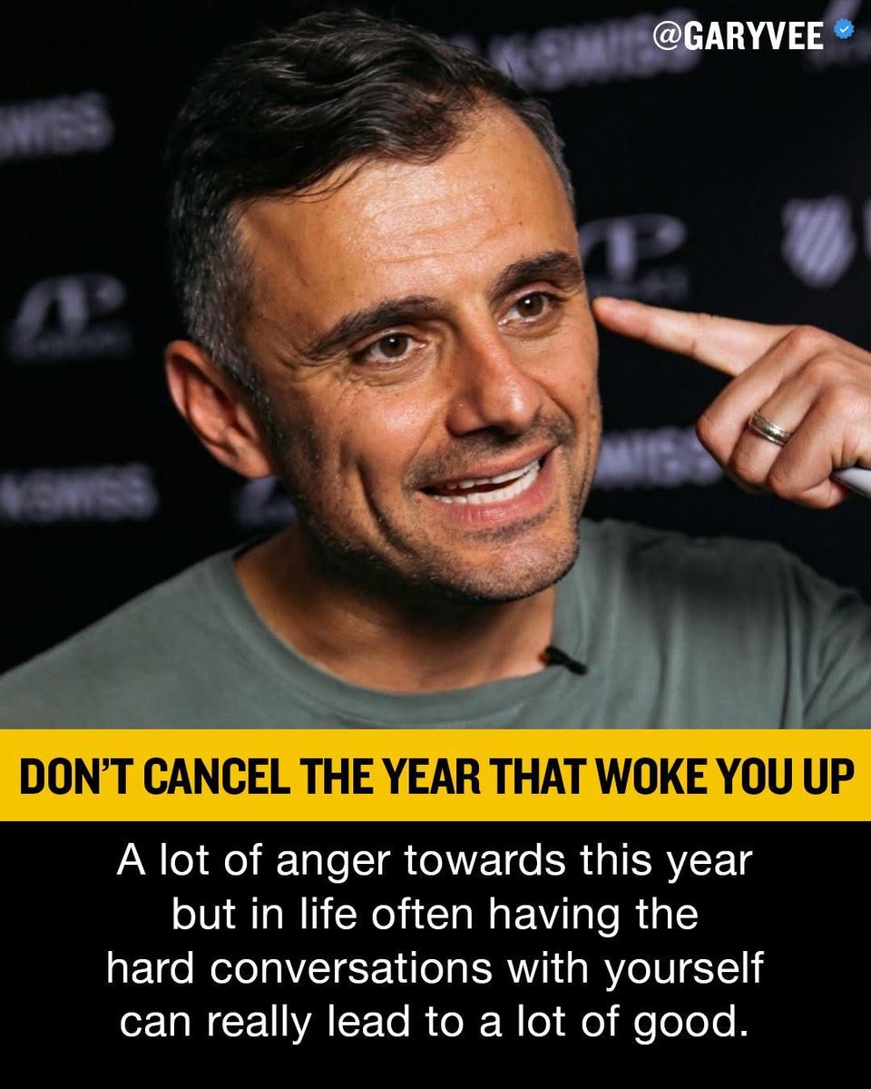 PARocknRolla's tweet image. Saw someone already canceling 2025 for “problematic vibes” 😂

I’m keeping mine. If it crashes at 3am I’ll just call it character development.
Don’t cancel the year that woke you up. Cancel the group chat that keeps adding you back.
#2025Loading #LetItCook #TouchGrass