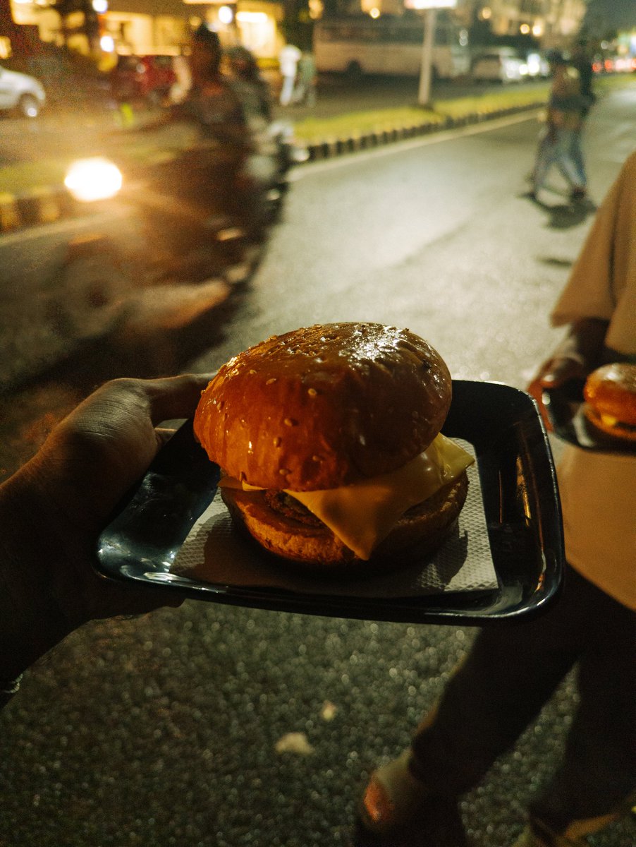 RohithTRamesh's tweet image. 🧡

Pixel RAW is really cool

#teampixel 
#shotonpixel