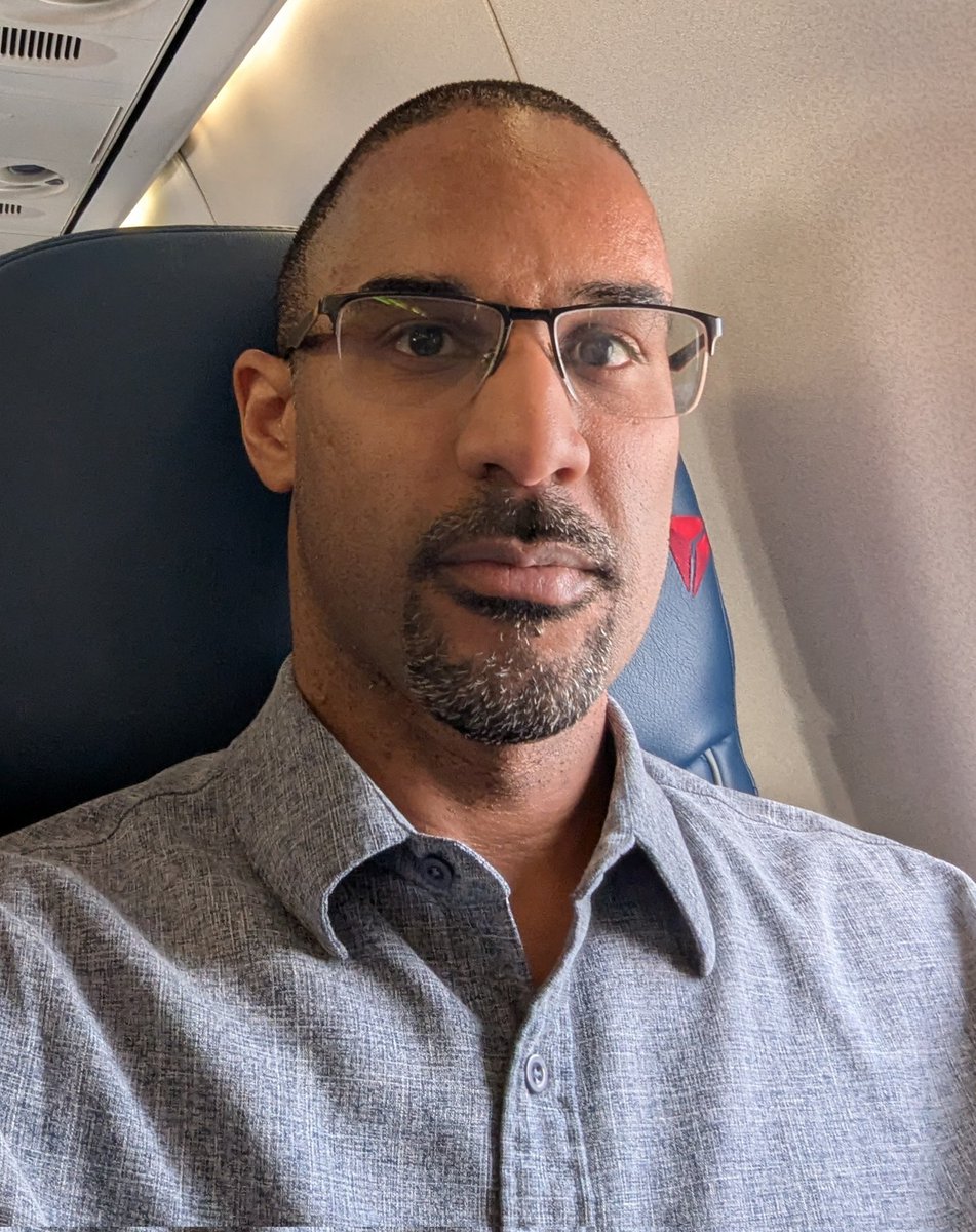 DruHart's tweet photo. Headed to Boston for #AARSBL. Friday evening I’m sharing about #MakingItPlain at Mennonite Scholars Session, Sunday I’m leading a Missional Hermeneutics session on hermeneutics, theology & social change. Monday on a panel w/ contributors to Children’s Bible.
#ProfsonaPlane https://t.co/vg8EPYlSzS