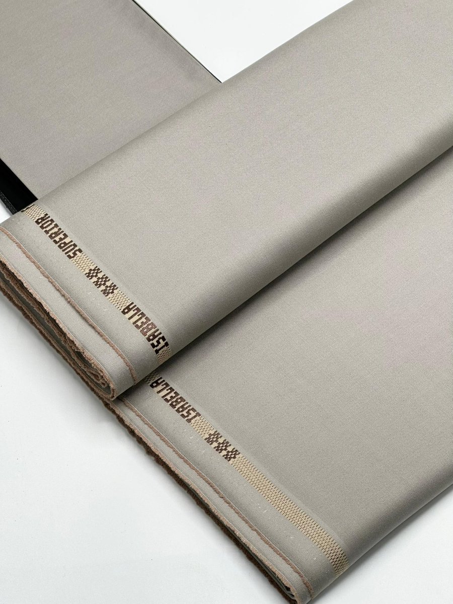 ummahomeoftrad's tweet image. ✨ISABELLA ✨
{CASHMERE WOOL 180&apos;s}

12,000 Per Yard 🛍️