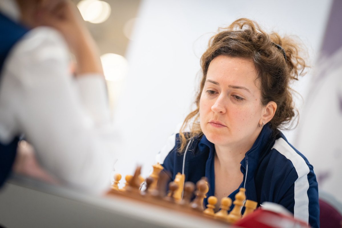 STLChessClub's tweet image. 🎉 The USA Women’s Team is through to the quarterfinals of the FIDE Women’s World Team Championship! 🏆 Finishing in the top 3 of their group, they’re ready to take on the next challenge. Let’s go, team! 🇺🇸♟️

Photos by Lennart Ootes

#STLChessClub