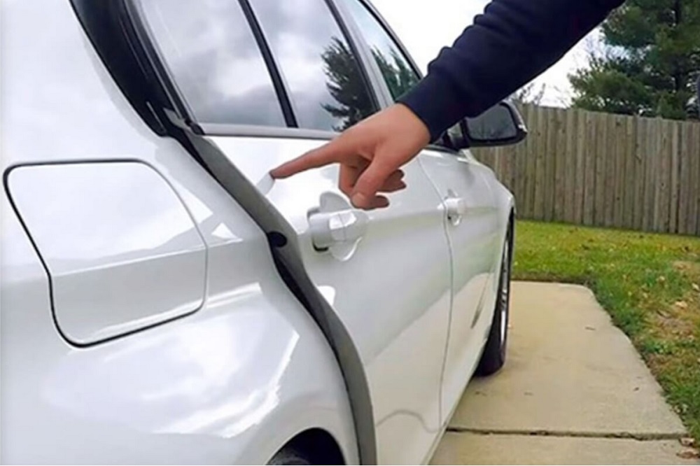 autoexcellence7's tweet image. Πρόστιμο 1,9 εκατ. δολαρίων στην ΒΜW για την πόρτα που έκοψε δάχτυλο autoexcellence.gr/prostimo-19-ek…