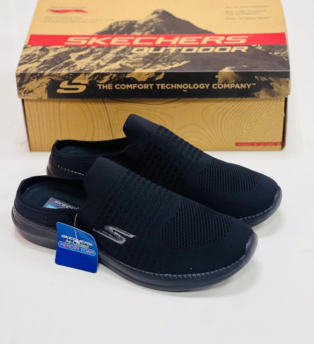 HALF SHOES SKETCHER 

 40_____45
27,000
KADUNA 
WE DELIVER NATIONWIDE ✅