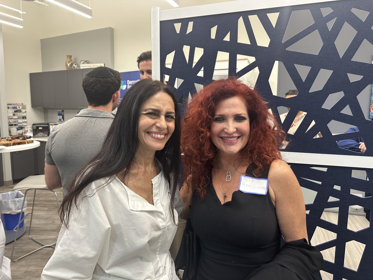 Kosher4Less's tweet image. What a night at our Jewish Real Estate &amp;amp; Finance Professional Meet-Up!

Thank you to our partners who made it happen:
🏢 Office Evolution Coral Springs
🔥 Holy Heifer Smokehouse 
⚖️ Bernath + Rosenberg – our  sponsor
More meet-ups, more connections, more momentum coming soon.