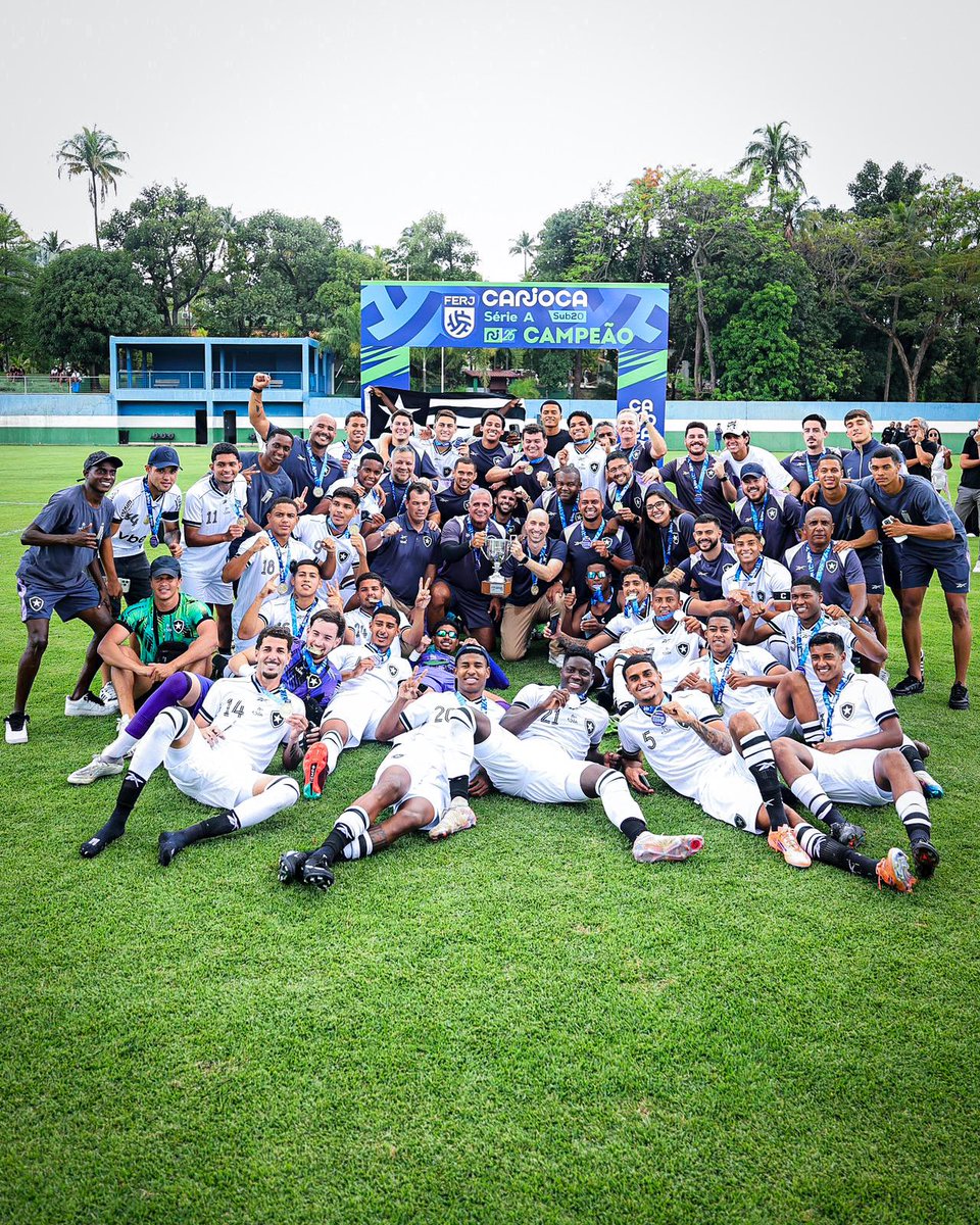 FAMÍLIA BOTAFOGO! 🏆🔥

📸 Arthur Barreto / BFR