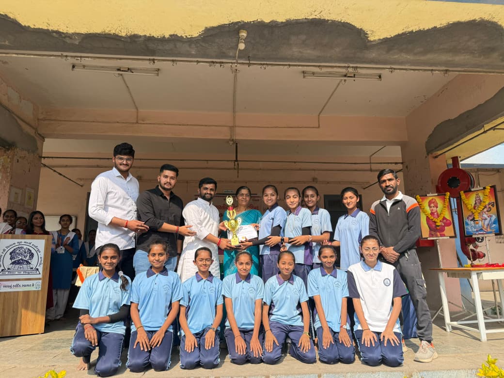 ABVPGujarat's tweet image. #ABVPRajkot દ્વારા નારી શક્તિ દિવસ નિમિત્તે ખેલો ભારત અંતર્ગત ખો-ખો સ્પર્ધા નું આયોજન કરવામાં આવ્યું જેમાં ખેલો ભારત ગુજરાત પ્રદેશ સંયોજક શ્રી જયદેવસિંહ જેઠવા વિશેષ ઉપસ્થિત રહ્યા..

#ABVPGujarat