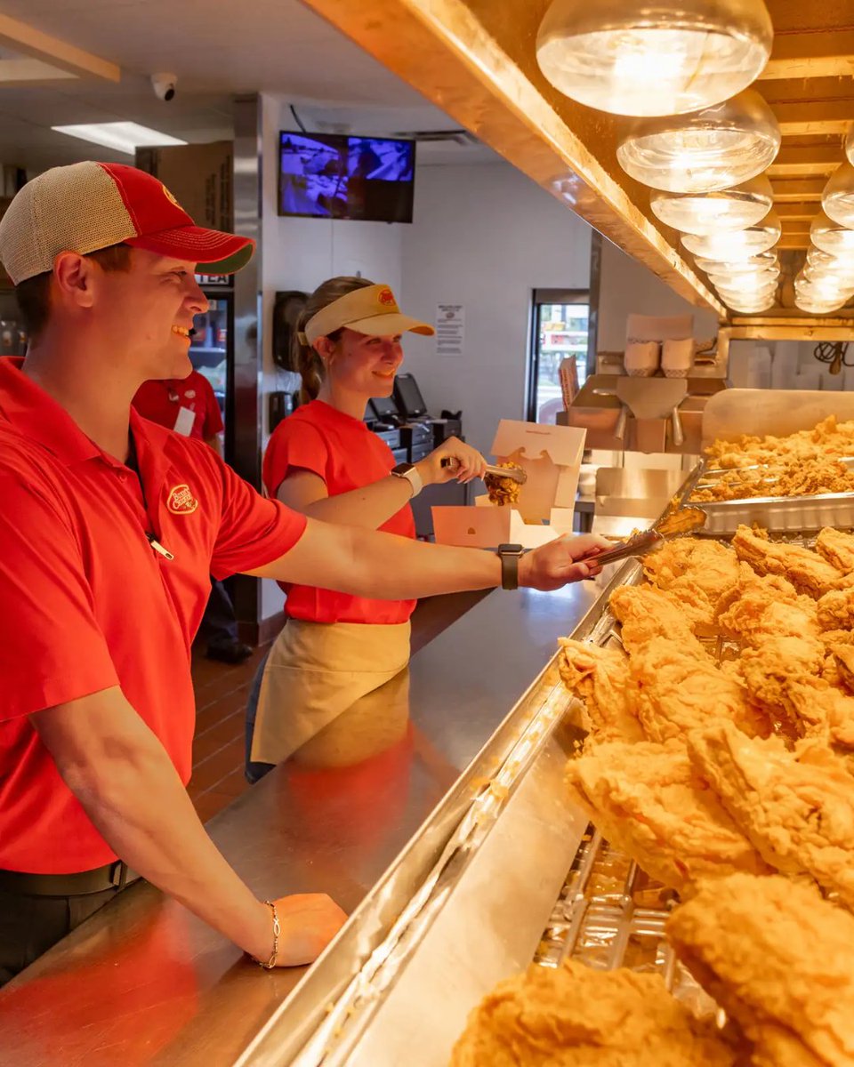 Thanksgiving is just around the corner! 🦃

Don't forget to pre-order your Bush's Chicken favorites for the big day.

#BushsChicken #ThanksgivingMadeEasy #AustinEats