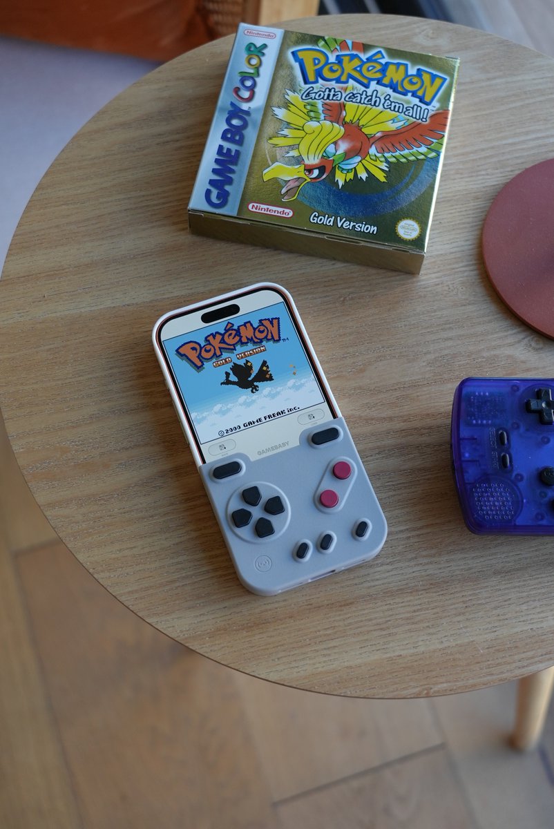 retro_dodo's tweet image. We’re testing the GAMEBABY case by @BitmoLab 👀 Review coming soon.