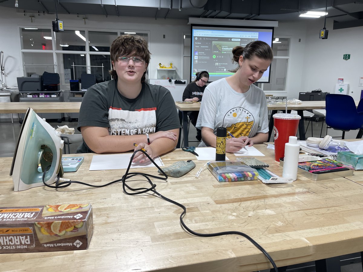 wecreatefttc's tweet image. Friday night, our students put their creativity to work making products to help fundraise for BPA SLC! Stay tuned—you’ll soon have the chance to purchase some of their amazing creations. #FrancisTuttle #Danforth