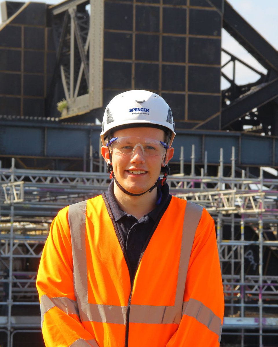 RonDearingUTC's tweet image. A pleasure to welcome alum Oliver Walkington back into school today to mark #thinkUTC week! Fantastic to hear Oliver is not only thriving in his career, but is also helping shape the future of UTC&apos;s after joining the new UTC Alumni Board! 

Read more: rondearingutc.com/ron-dearing-al…