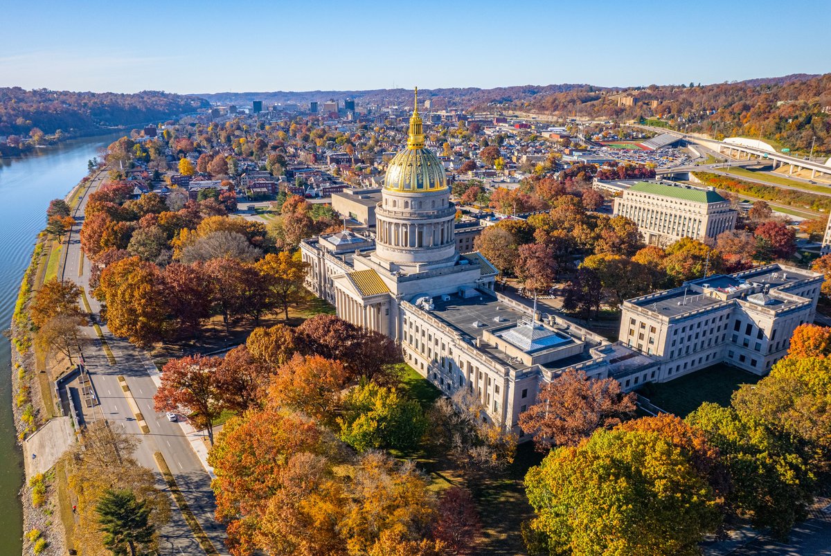 West Virginia gaining ground in the connectivity world 👏

A recent report shows the state leads the U.S. in internet growth since 2023. This is HUGE news for the Mountain State. 

Learn more by reading here ➡️ bit.ly/4oPwLiB #ConnectedNation
