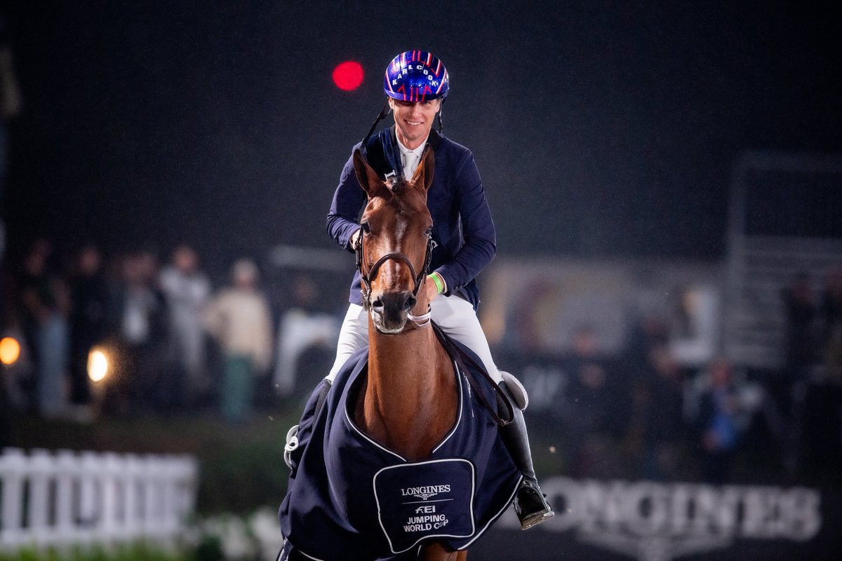 FEI_Global's tweet image. You’ve seen their round…Now here’s their story. ✨🐎

Cook and his lightning-fast Selle Français mare, Caracole de la Roque, fresh off their Team Silver at Paris 2024, were the ones to claim an electrifying home-soil victory in @santaanitapark. 🏆⚡️

Now a global star,…