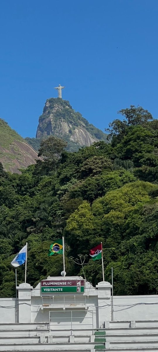 pcfilho's tweet image. O Cristo Redentor: de costas para o mal, de frente para o bem.

Bom dia, vencedores do Fla-Flu!