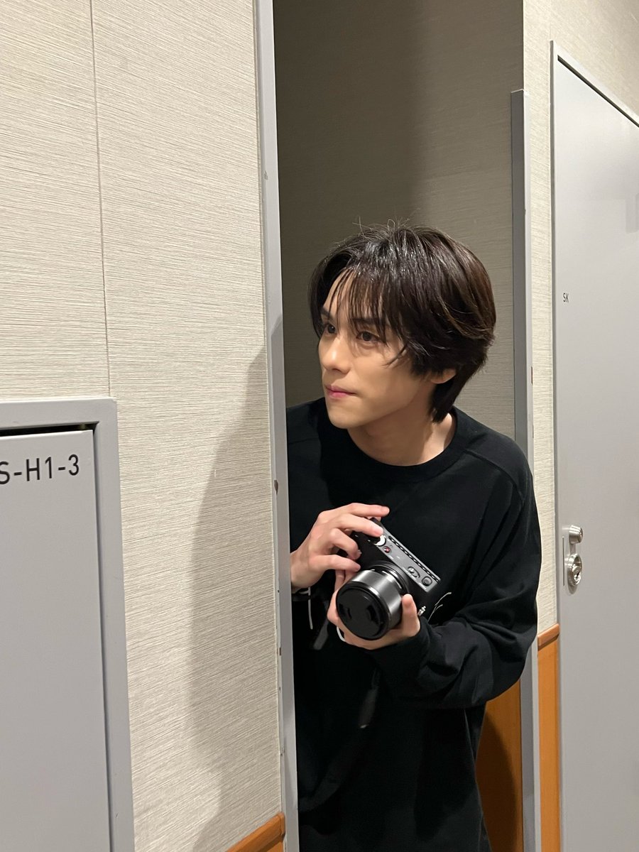 qpitdef's tweet image. ホミパリ東京のゲストはしゅーとでした！
かくれんぼ楽しかった笑
@MORRIE_SHOOT_MG 

そして無事、今年のホミパリは完走しました
きてくれたホミほんとうにありがとう
来年はひらけごま、宜しくお願いします💐

#ホミパリ感想文　
沢山感想文待ってるよー