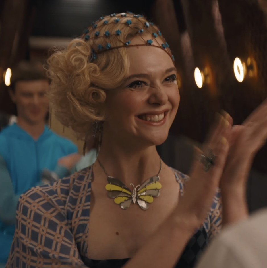 westsidesorry's tweet image. FIRST LOOK AT YOUNG EFFIE TRINKET