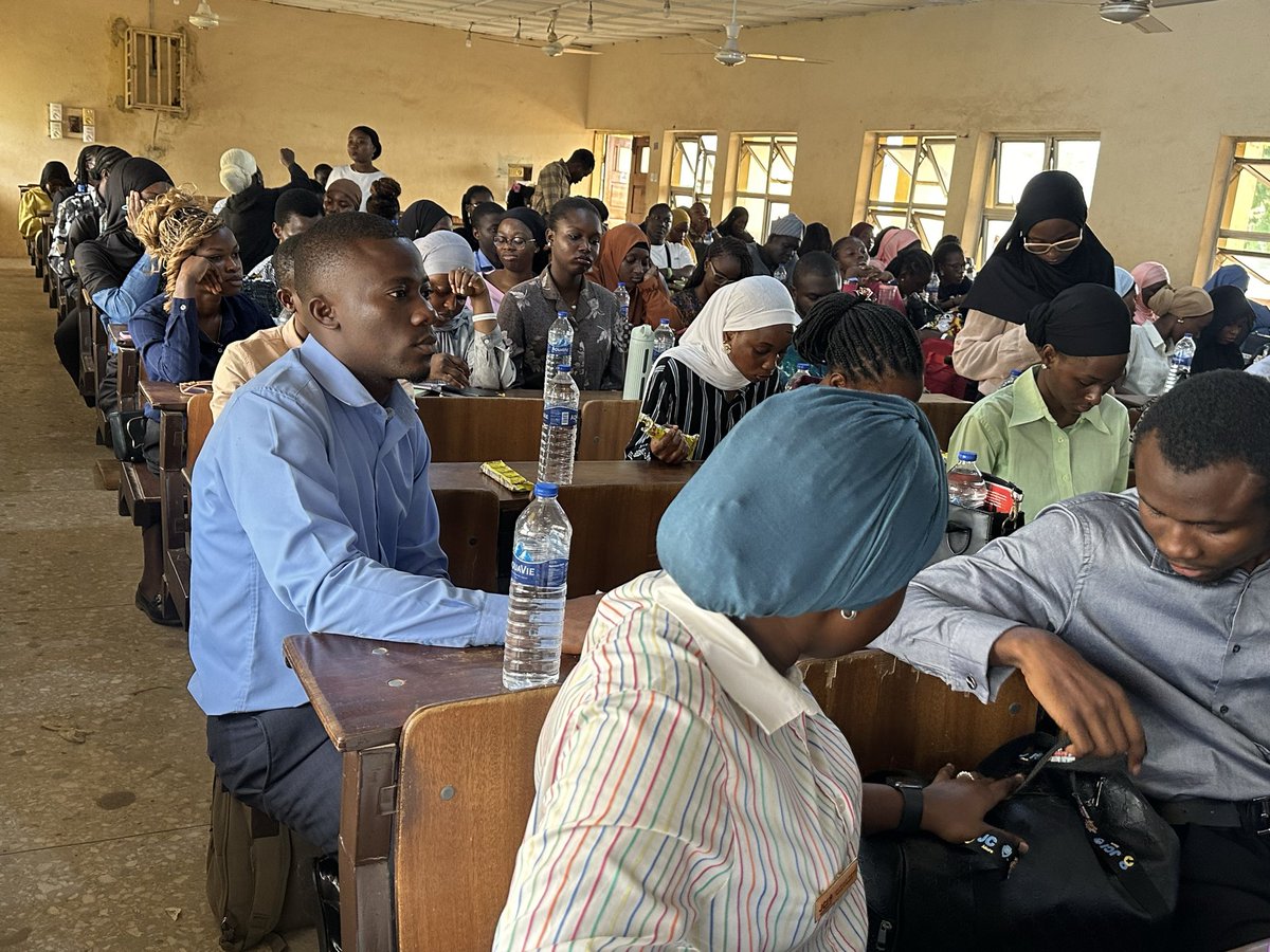 JCIN_UNILORIN's tweet image. Our fourth General Assembly was full of energy, insight, and connection✨
Members got clear updates on ongoing and upcoming projects, giving everyone a strong sense of the Organisation’s direction and the work ahead.