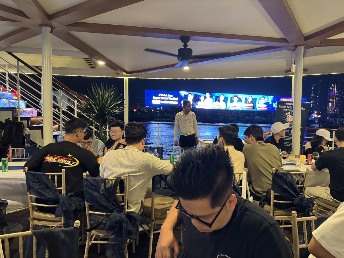 A love ❤️ (Ø,G) tweet media