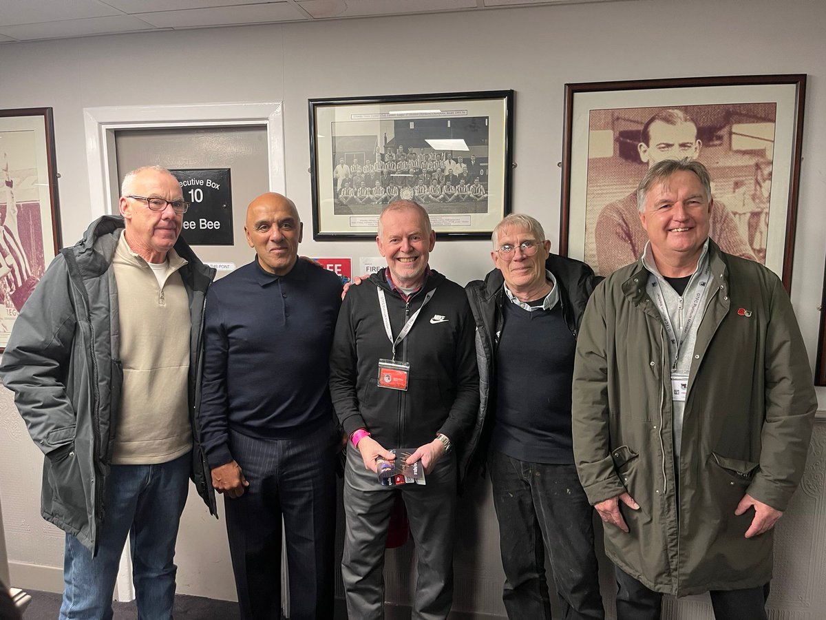 79-80, 00-01, 71-72, 33-34, 55-56 Champions Book tweet media