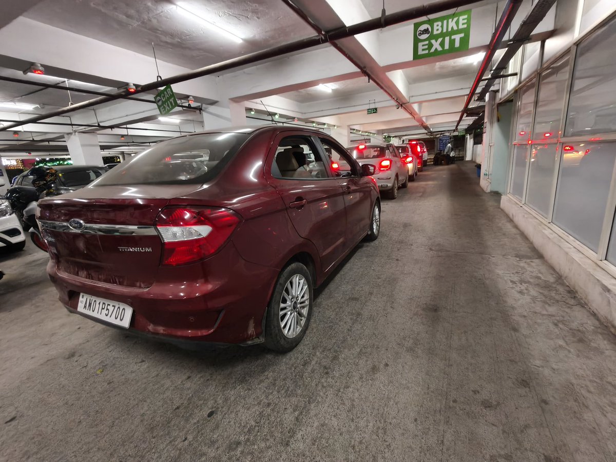 BSCL_BBSR's tweet image. Opt for the nearest MLCP to enjoy seamless and hassle-free parking.

 #ParkSafely #BhubaneswarFirst #ParkingSmart