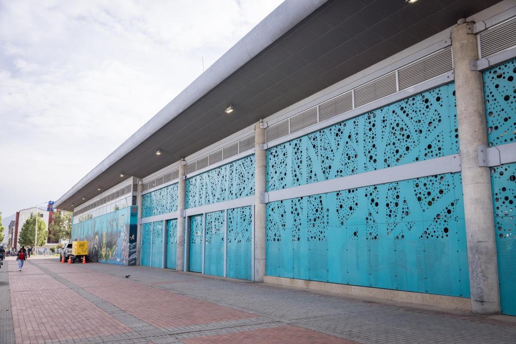 Bogota's tweet image. Hoy el alcalde @CarlosFGalan anunció el nuevo rol de @TransMilenio como desarrollador urbano e inmobiliario. Un esquema con el que se busca impulsar proyectos de vivienda, nuevos espacios públicos y actividades económicas alrededor de los corredores del transporte público.