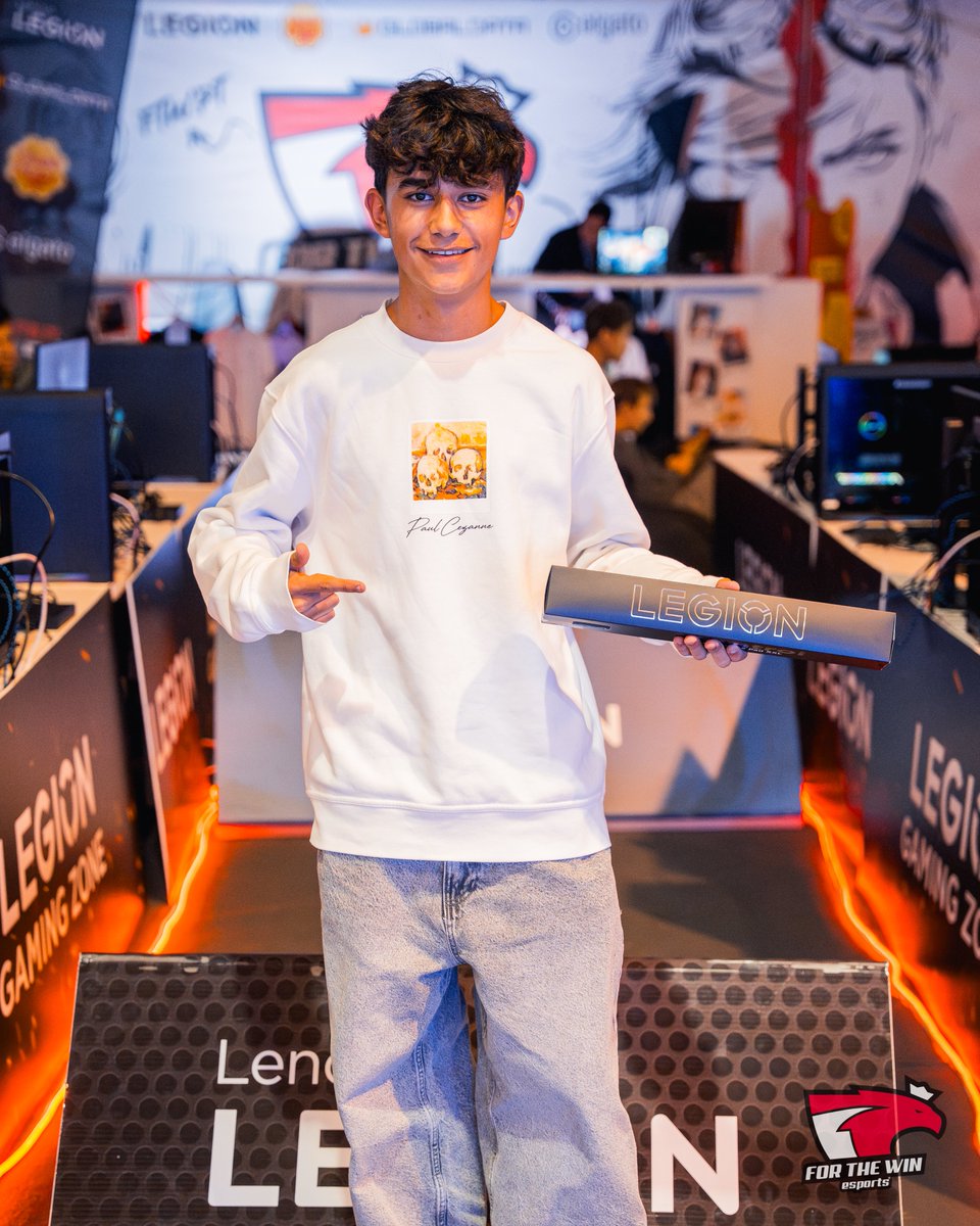 ftwesports's tweet image. Mostra que és o #KingOfTheArmy e conquista os 1x1! 👑
No nosso stand e da @lenovoportugal vais poder competir em LoL, CS2, Fortnite e Rocket League!

#ftwesports #FTWLGW