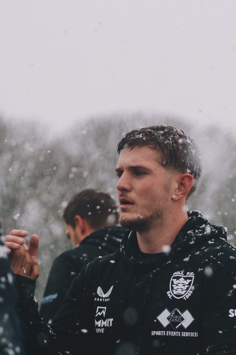 Err nerr, snerr 📸❄️

🔗 hullfc.com/2026memberships

⚫️⚪️ #COYH | <a href="/Hull_Trains/">Hull Trains</a>