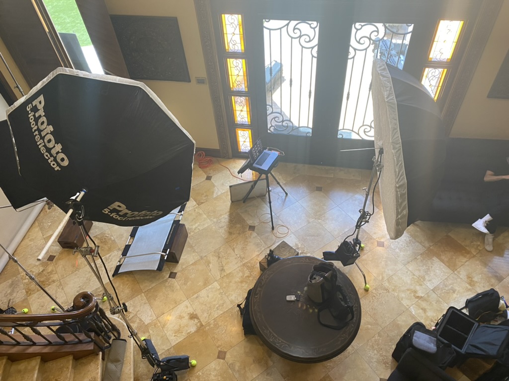 Sometimes forsure - My team and I will come to your home and make a beautiful mess.

Highlights from set.

#photography #photographers #35mm #photography #portraits #losangeles #artist #photographerslife
#CreativeProcess #glaskewI