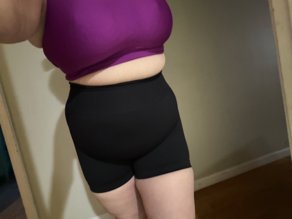 drippingdownmy's tweet photo. Added some more stuff to my wishlist!!! Someone bought me these and I LOVE them!! Most purchases get special pics in DM! 
 #BBWQueen #SpoilYourBBW #drippingdownmy #BBW #ThroneWishlist #BBWGoddess #SpoilMe #Paypig #FinDom #BBWFindom #Curvy #Thick #Wishlist
https://t.co/sBqhXDM7sN https://t.co/rp9p6b06dE