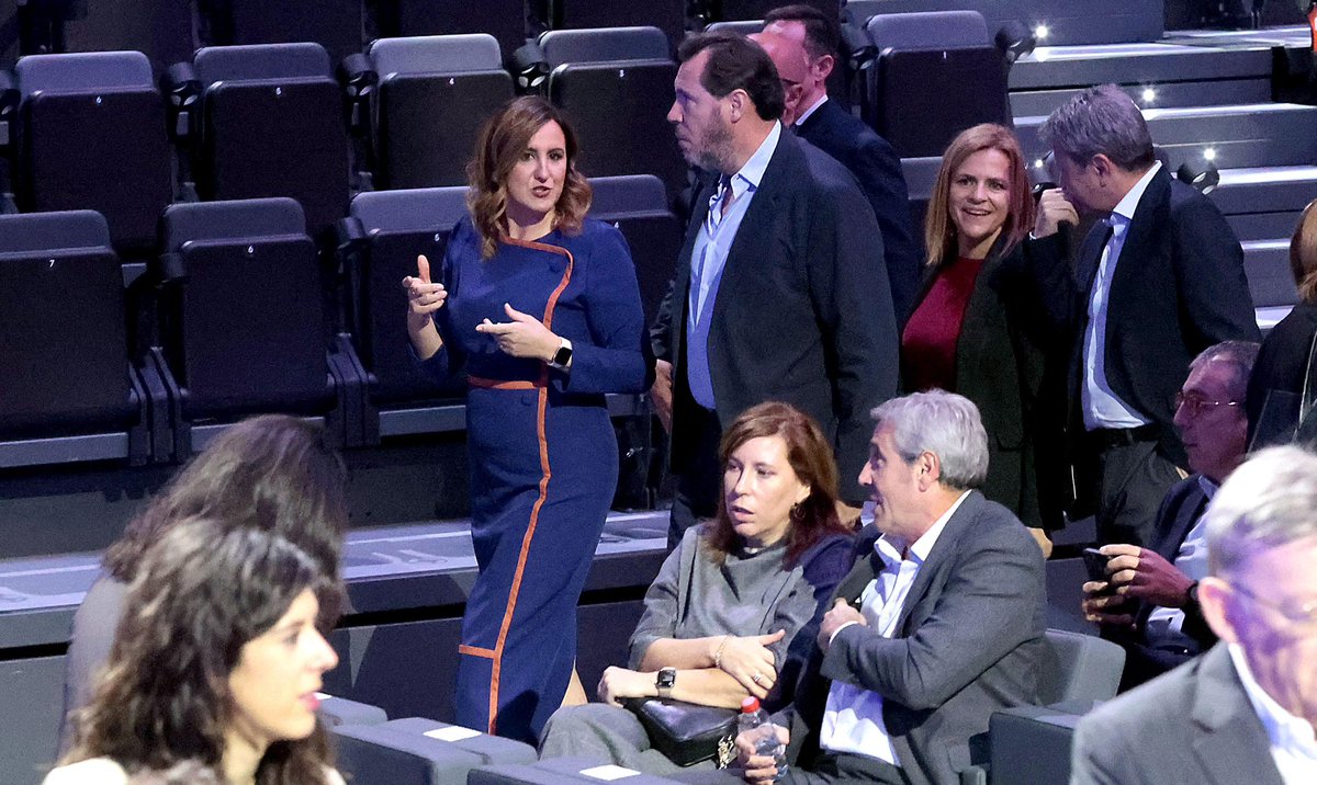 Hoy hemos vuelto a reivindicar que el <a href="/Corredor_Med/">Corredor Mediterráneo #QuieroCorredor</a> es mucho más que una línea de tren. 

Es vertebración nacional y europea, impulso verde para el transporte de mercancías y una necesidad que dignifica la conexión de pasajeros entre capitales. 

Tras décadas de retrasos, desde