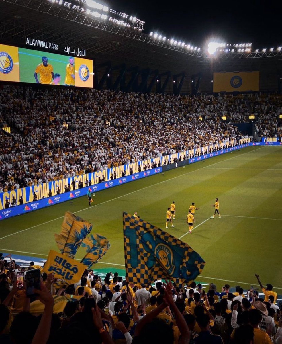 🟡🟡 - موضوع اليوم : 

لماذا جمهور #النصر منذ بداية الموسم لم يتم نفاذ التذاكر في المباريات الماضية في الأول بارك 
مع رغم صدارة الفريق ؟ 

#صوتك_مسموع