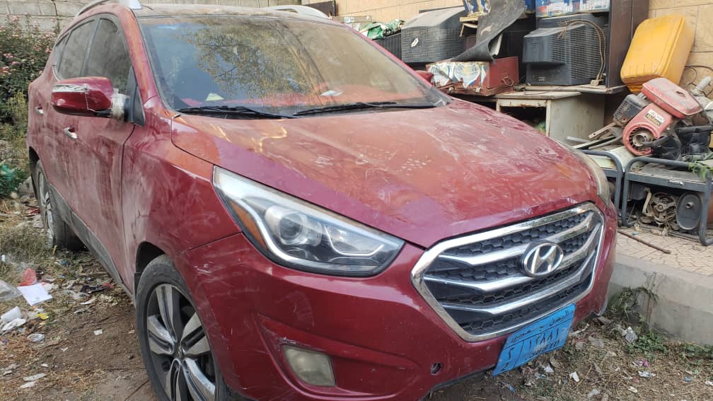 أمن العاصمة يلقي القبض على جميع المتهمين في جريمة قتل المواطنة "أمة الرحمن العمري" وإطلاق النار على منزل في مديرية السبعين

#وزارة_الداخلية
#الإعلام_الأمني_اليمني 
 29 جمادى الأولى 1447هــ