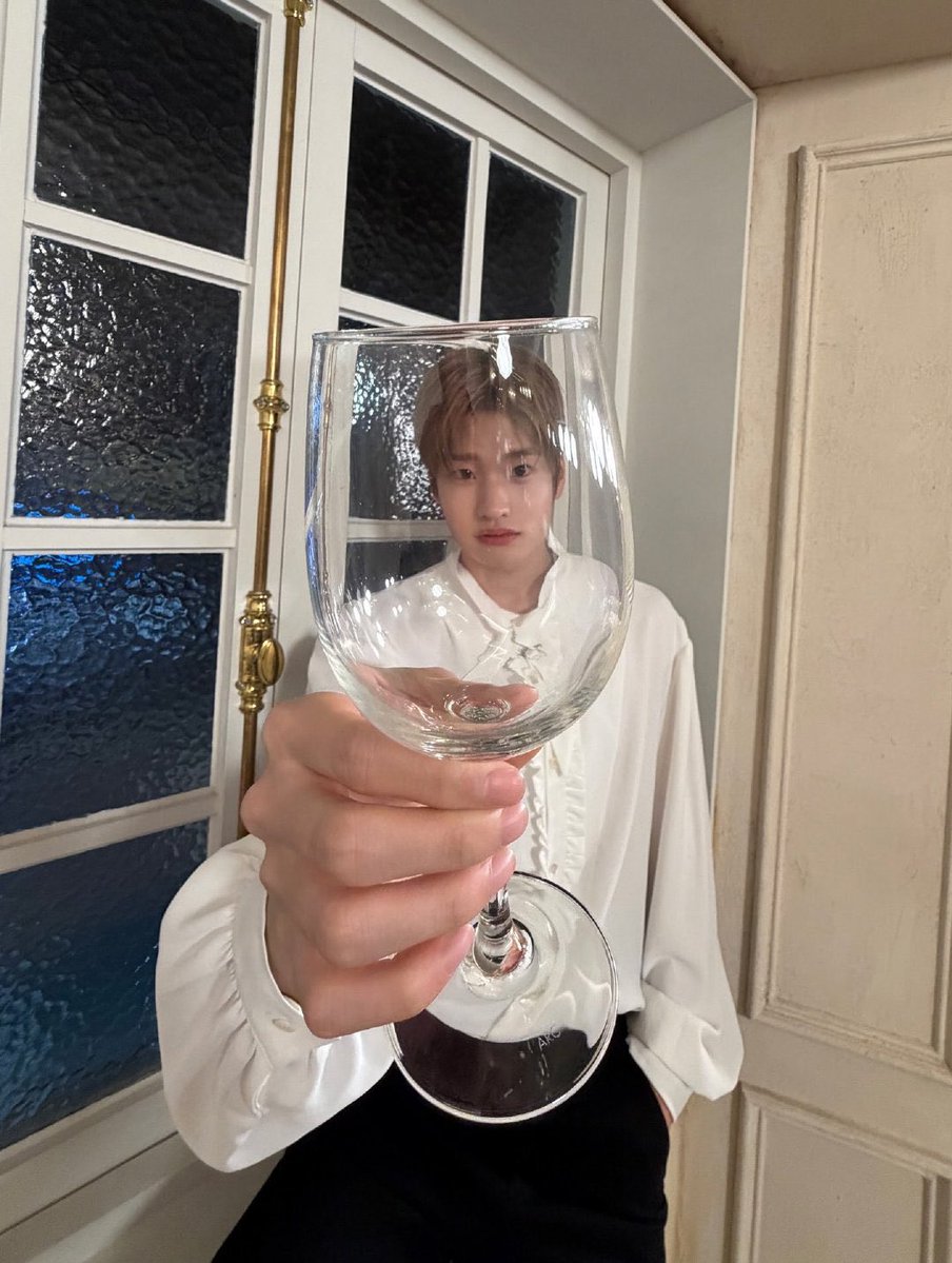 RIIZESOHEE_IDN's tweet image. 22GETHER WITH SOHEE
#소희생일_뿌팅해줘_얼른 
#so_love_hee_day