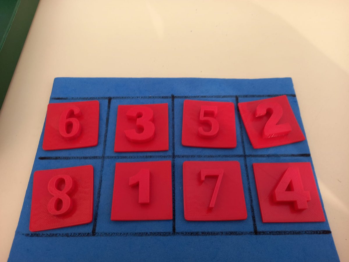 La_UPM's tweet image. En #UPMConecta también hemos puesto a prueba nuestro ingenio. La visita al Aula Taller de Matemáticas nos ha presentado varios acertijos a los que hemos tenido que dar respuesta. 
¿Te animas?
¡Apúntate a las últimas actividades de la semana!
upmconecta.es/actividades

#somosUPM