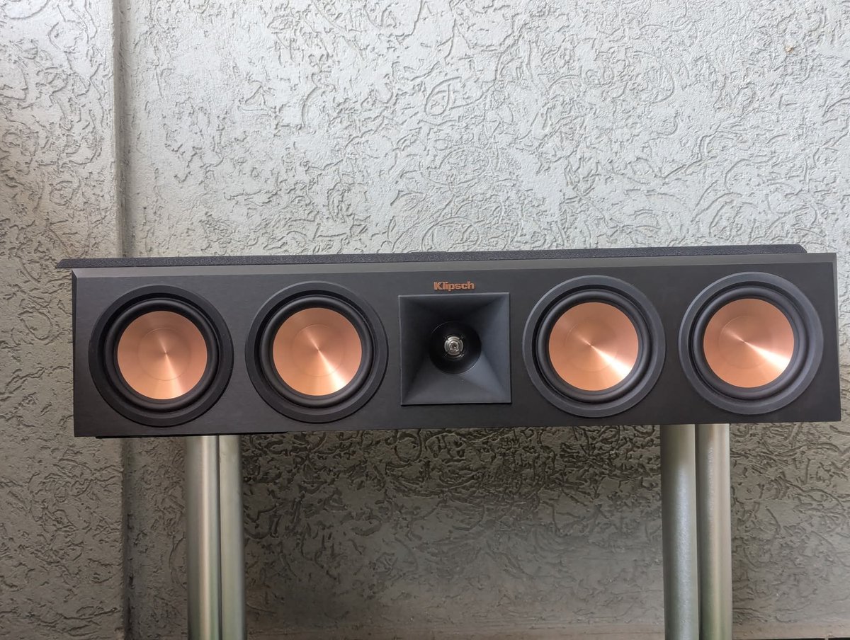 mtronics_'s tweet image. 🔥 Klipsch Reference Premiere RP-450C – Power Meets Precision! 🔥
✅ 4 x 5.25" Cerametallic Cone Woofers – Lightweight, rigid &amp;amp; ultra-efficient for tight, clean mids
✅ 1" Titanium LTS Tweeter 
✅ Hybrid Tractrix Horn Technology 

 Kes 90,000

📞 via+254738240939