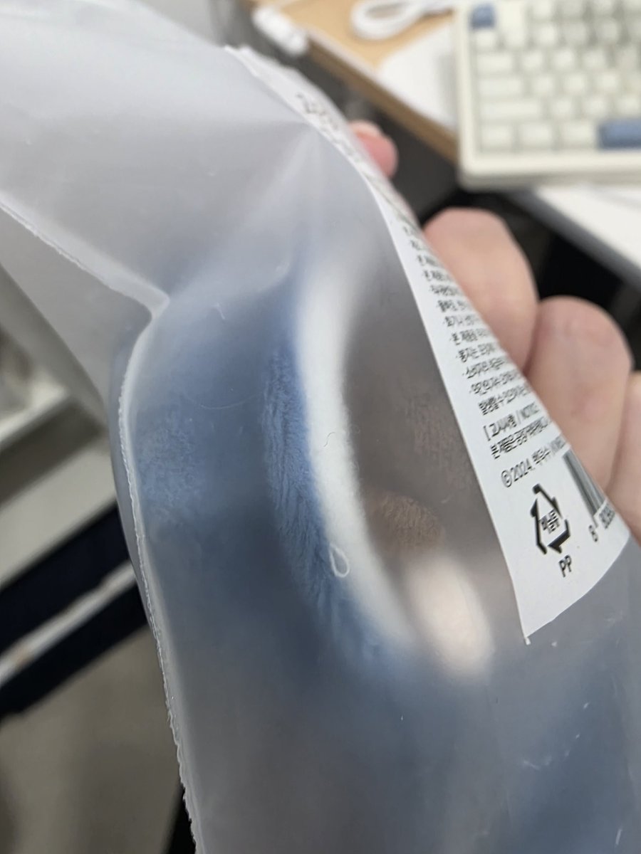 orange_et_pomme's tweet image. 💫혼돈의 카오스 한가운데에서 500팔 #RT 이벤트💫

500팔 기념으로 RT 추첨 한 분께 공식 최요원 5깅 또는 치비요원 중 원하시는 1체를 드립니다!
공식인형은 모자 쪽에 실밥튐 있어요 (사진참고)

✨추첨은 토요일 저녁에 하겠습니다
보잘것 없는 계정에 놀러와주셔서 감사합니다!