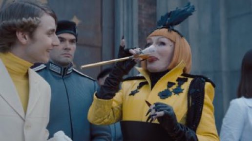 glenn close really ate tf outta those 5 seconds of screen time in the trailer