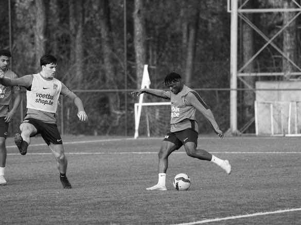 Nigerian winger Ogonna Hyacinth has been in good form for the Westerlo U21 side this season.

The former <a href="/OfficialDinoSC/">Dino Sporting Club</a> forward has scored eight goals in six league matches.

His performance has lifted Westerlo to third place in the Belgian U21 Jupiler league.